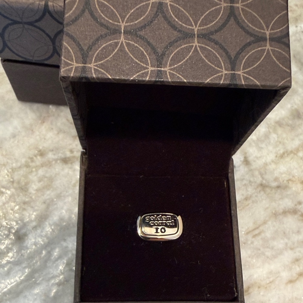 O.C.Tanner Golden Corral Lapel Pin